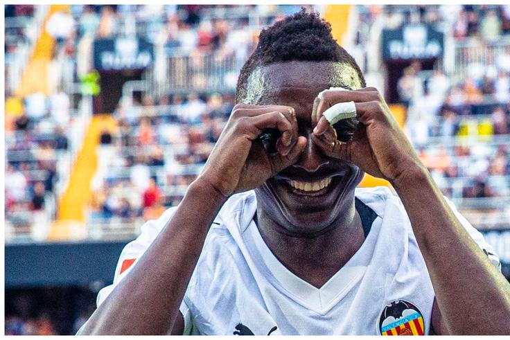 Nigeria Super Eagles star Umar Sadiq drags Valencia out of trouble again