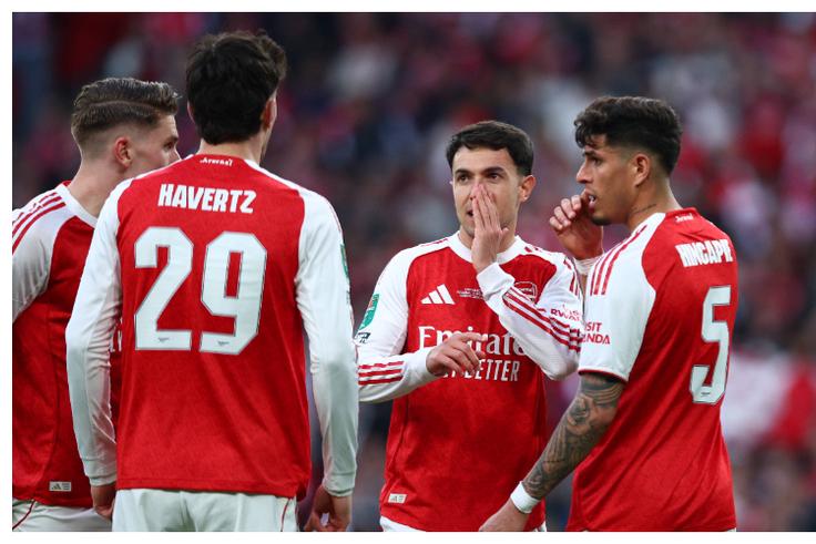 Neville criticises £60m Arsenal star's form,