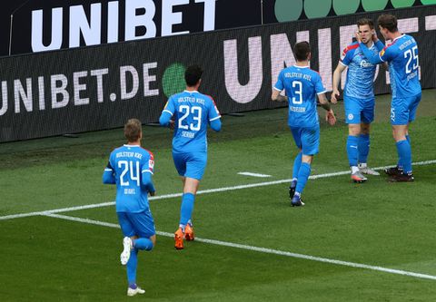 Kiel stun Cologne to edge closer to Bundesliga for first time