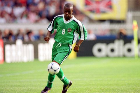 Former Super Eagles star Mutiu Adepoju || Imago