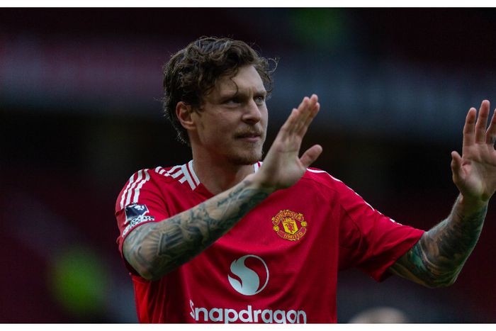 Manchester United Bid Farewell