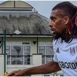 Alex Iwobi on duty for Fulham.