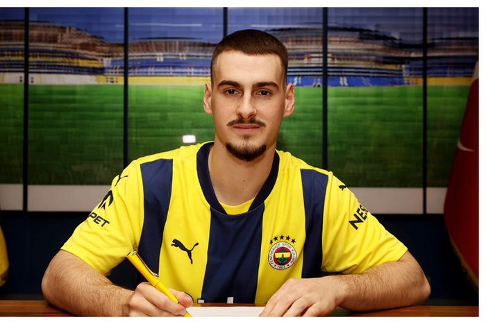 Mourinho to send player back to Belgrade