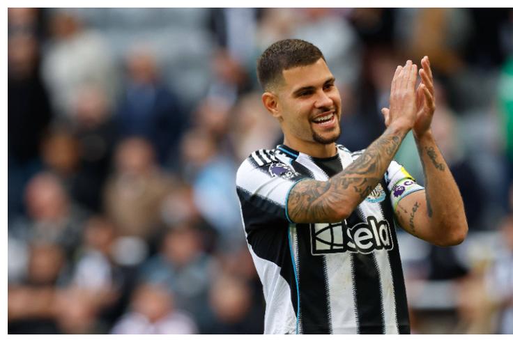 Newcastle manager admits uncertainty over Guimaraes' future