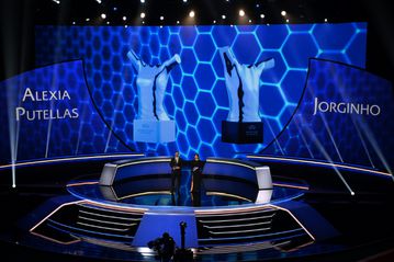 Chelsea's Jorginho, Barcelona's Putellas win UEFA player of year prizes