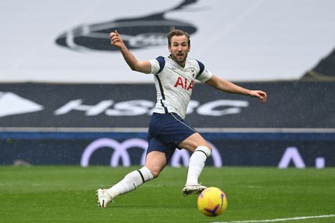 Kane scores twice on first Spurs start of season