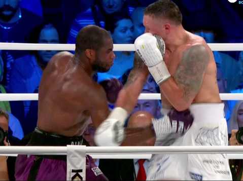 As a result of the victory against Dubois the Ukrainian Usyk kept his WBA, WBO, IBO, and IBF heavyweight belts. Image Credit - Twitter/ TNT Boxing