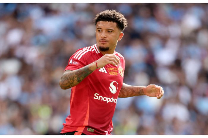 Juventus prepare private jet for Jadon Sancho