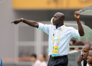 'I am ready to contribute to the success of Nigerian football' - Samson Siasia