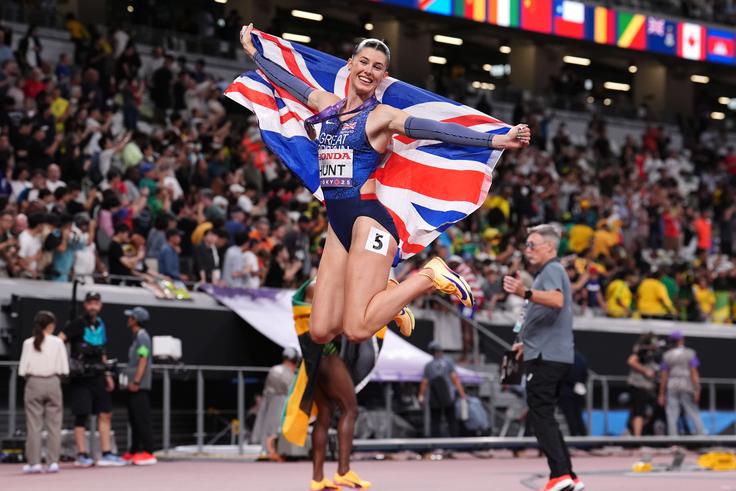 Amy Hunt: British world medallist dreams big of triple gold at LA Olympics