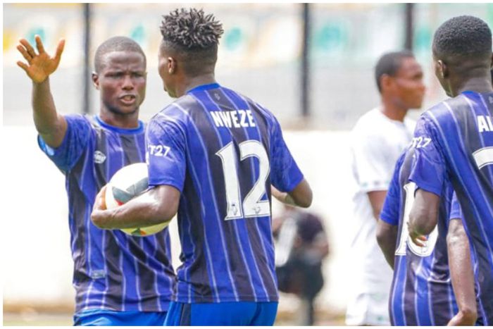 Gbagada FC celebrate the win against Valiant.
