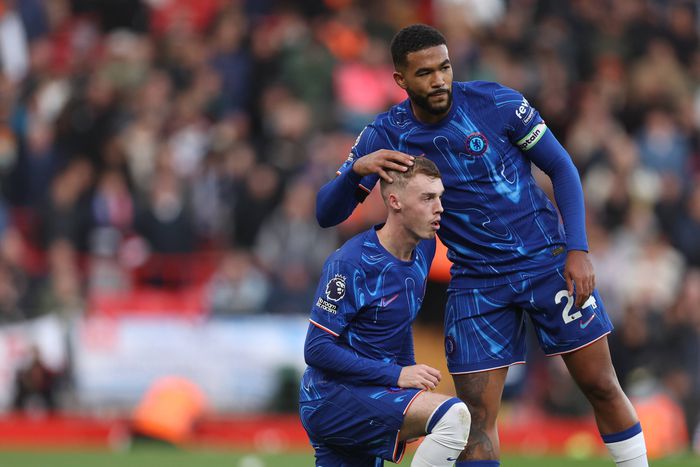 Chelsea captain Reece James and Cole Palmer | Imago
