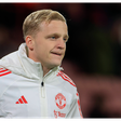 Van De Beek looking to leave United in January