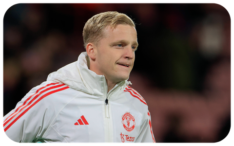 Donny Van De Beek ready to leave Man United in January after just six Premier League starts in three years