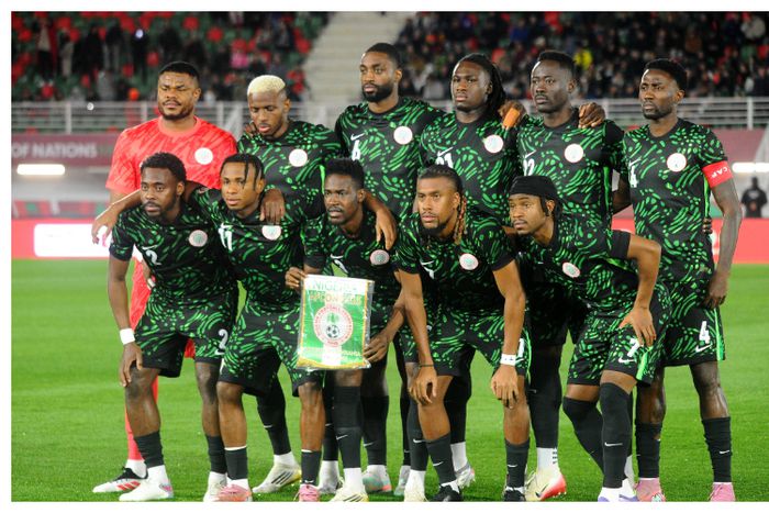 Eric Chelle to stick with opening game selection