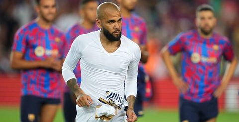 Ex-Barcelona star Dani Alves seeking loans to pay bail after being denied by Neymar's father