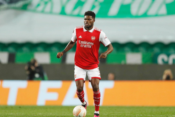 best defensive midfielders in the world