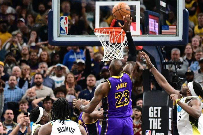 Luka Doncic bags another 30 point game as LeBron James gets winning tip for Los Angeles Lakers record a 1 point win against the Indiana Pacers.
