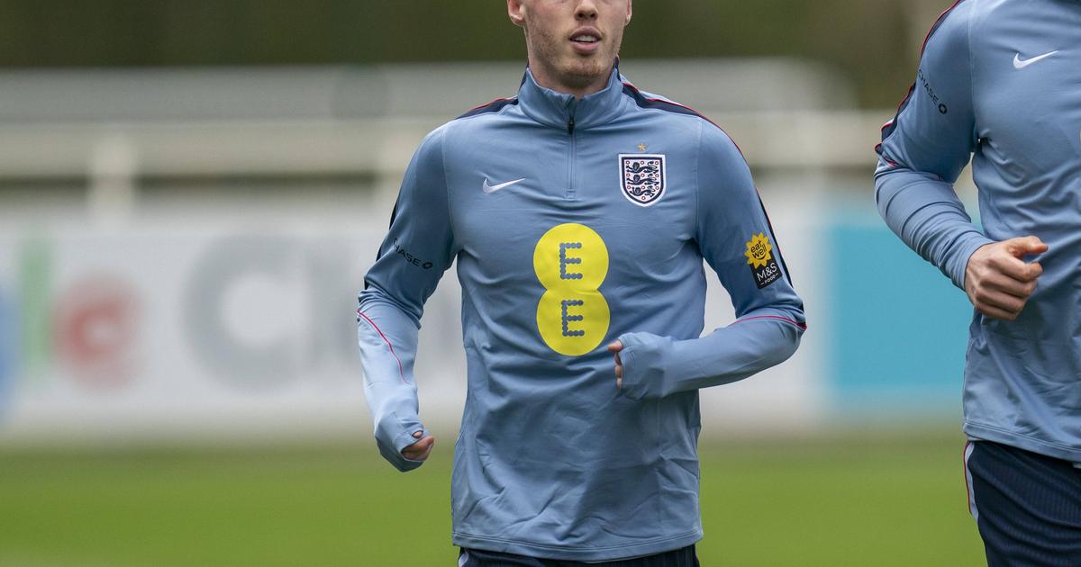 Palmer could have changed England’s game against Ghana – Carragher questions Cole’s omission