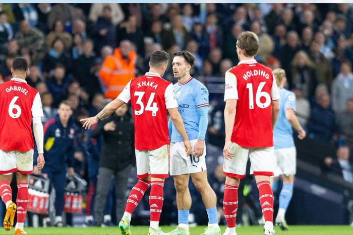 Granit Xhaka and Jack Grealish argue during Manchester City vs Arsenal game.