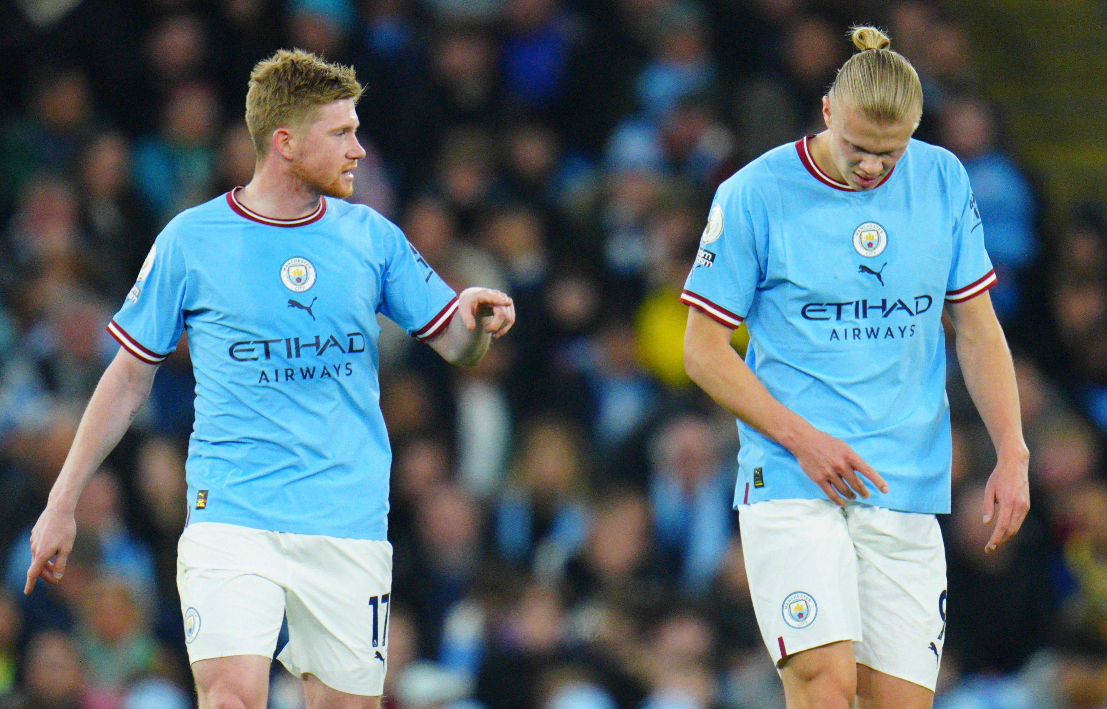 Manchester City's Kevin De Bruyne and Erling Haaland