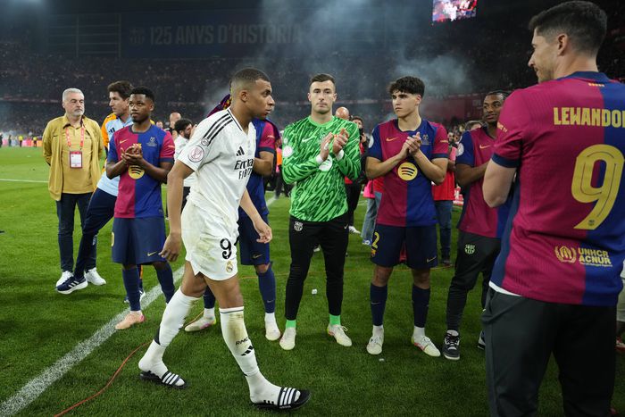 Copa del Rey Final Kylian Mbappe centre-forward of Real Madrid and France after the Copa del Rey Final match between FC Barcelona, Barca and Real Madrid at Estadio de La Cartuja on April 26, 2025 in Seville, Spain. Sevilla Spain Copyright: xJosexBreton