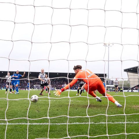 Cyriel Dessers Scores as Rangers Draw 2-2 at St Mirren in Thrilling Scottish Premiership Clash.