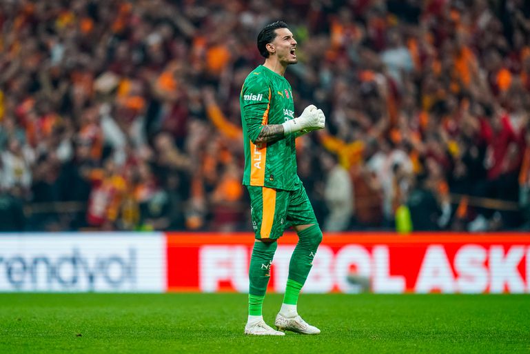 Galatasaray goalkeeper Uğurcan Çakır || Imago