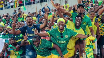 Chaos as Yanga fans try to force their way into the stadium hours to final clash against USM Alger