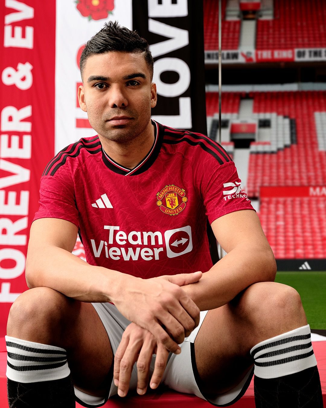 Real Madrid: Manchester United legend surprised by Casemiro