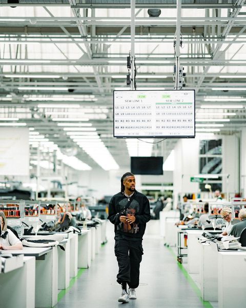 Alex Iwobi is one of the most fashionable Nigerian footballers of the season.