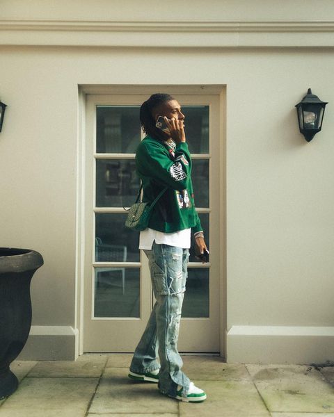 Alex Iwobi is one of the most fashionable Nigerian footballers of the season.