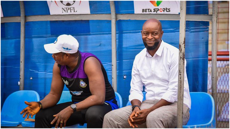 Yemi Olanrewaju (left) was an assistant to Finidi George when they won the NPFL two seasons ago. (Photo Credit: Enyimba/X)