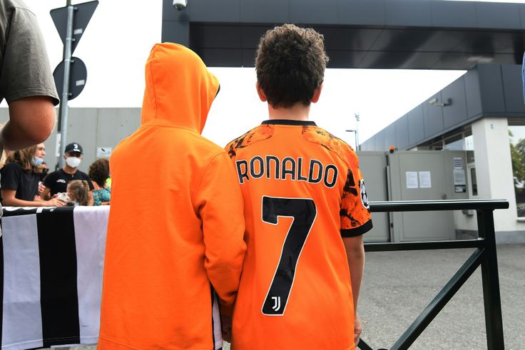 Man United agree deal with Juventus for Ronaldo return