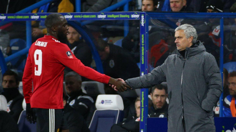 Chelsea tell Mourinho's Roma how much to pay for Lukaku