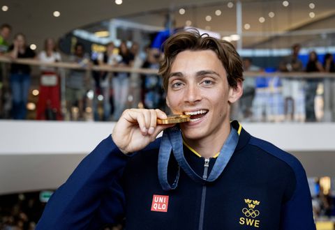 Mondo Duplantis: Age, salary, net worth & girlfriend