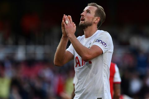 Kane stuck in 'smashed' Spurs spiral