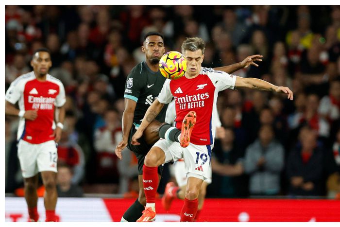 Arsenal suffer late goal in Liverpool draw