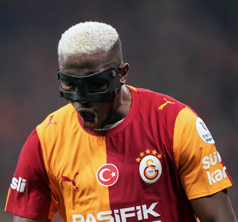 Victor Osimhen celebrates derby win against Fenerbahce.
