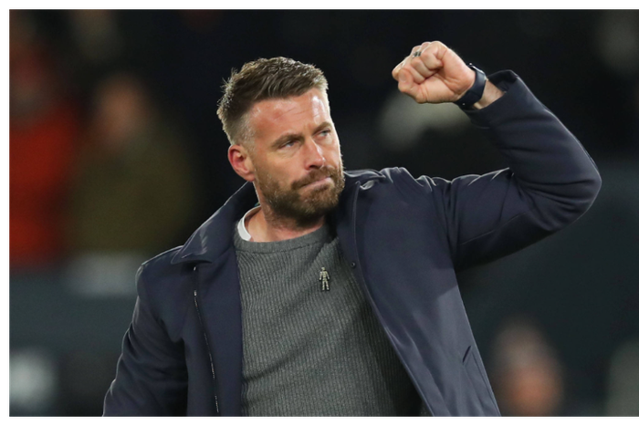 Rob Edwards, Manager of Luton Town celebrates after the Premier League match between Luton Town and Crystal Palace at Kenilworth Road, Luton on 25 November 2023. Credit: Imago