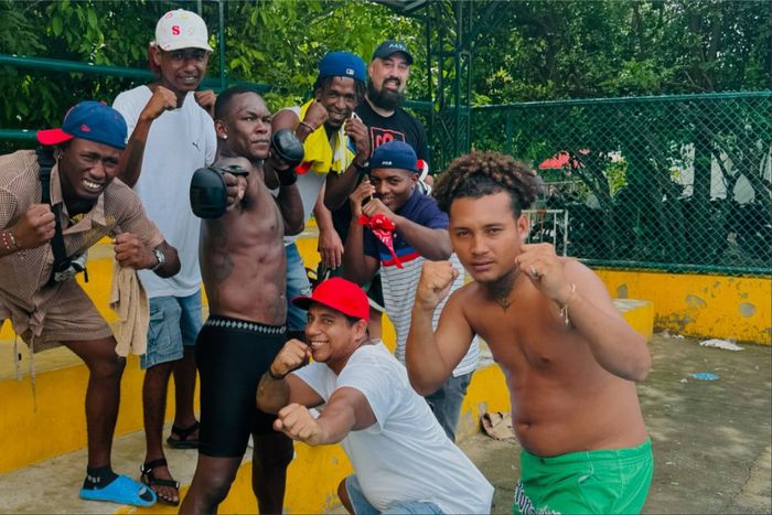 After suffering to Dricus Du Plessis, Nigerian Stylebender Israel Adesanya enjoys stay in Colombia,