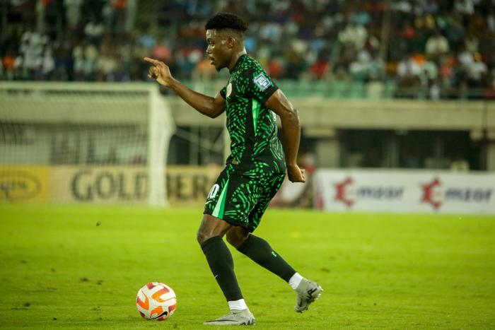 Dele-Bashiru in action || imago