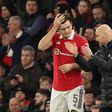 'Harry has to fight' Ten Hag gives Maguire update