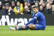 More problems for Chelsea as Thiago Siva suffers knee injury