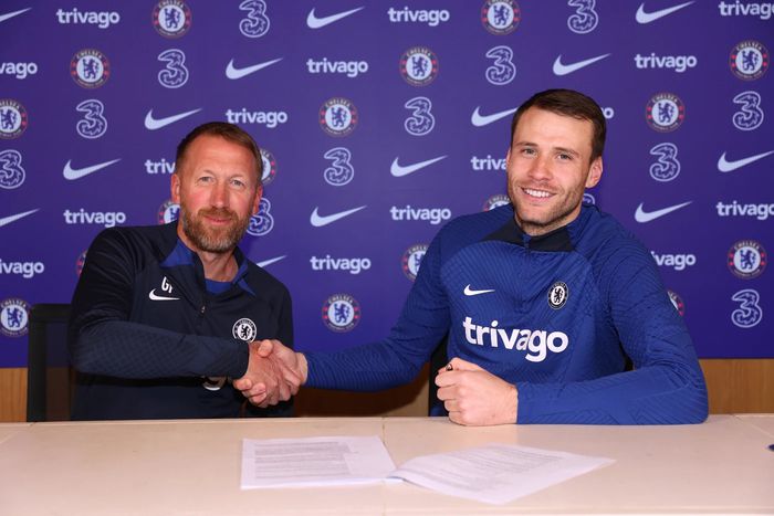 Chelsea have extended the contract of goalkeeper Marcus Bettinelli until 2026