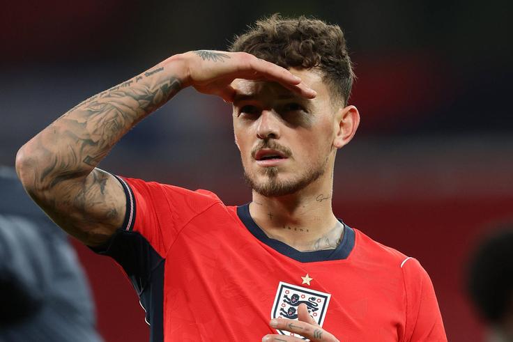 Arsenal star silences England fans after being booed