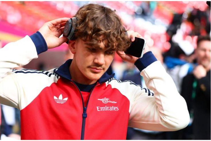 Arsenal wonderkid Max Dowman told to quit club for sake of his career