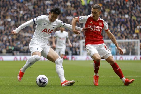 Trossard marking Son in the North London Derby || Imago