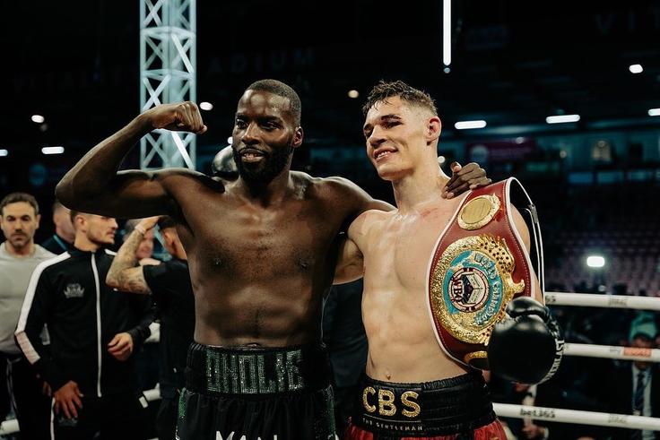 Due to Okolie's frequent clinching, the shorter 5'11" Billiam-Smith knocked him out three times,