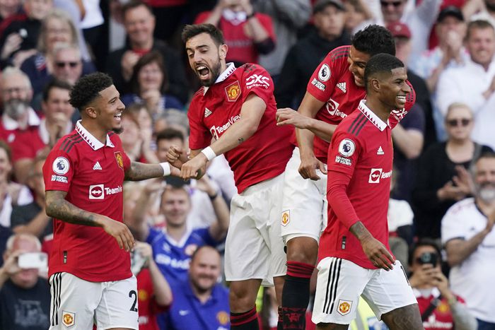 Manchester United beat Fulham to secure third place in the Premier League